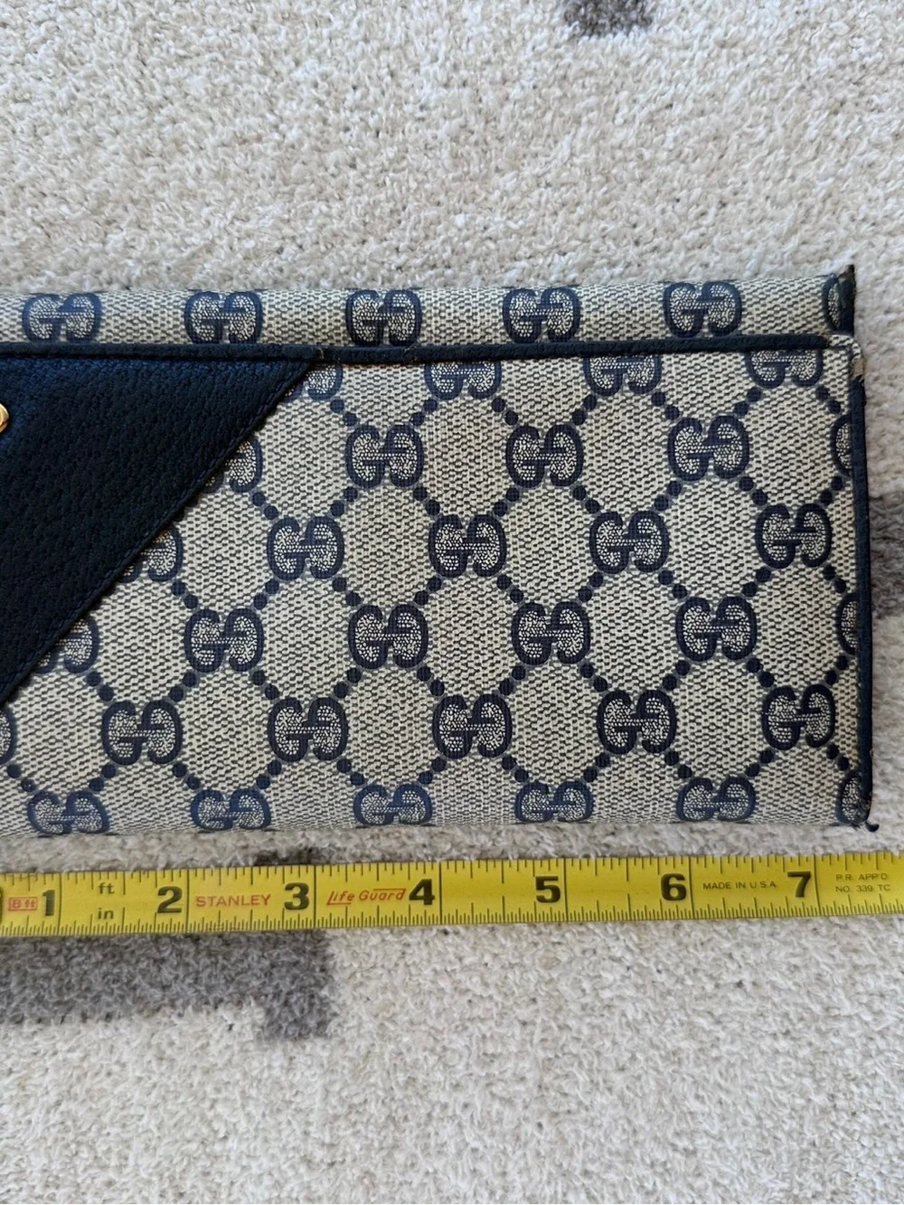 100% authentic vintage Gucci wallet